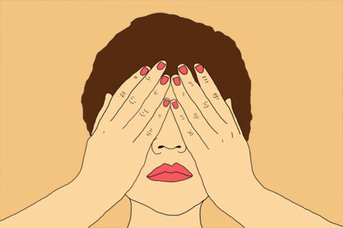 Rubbing eyes with contact lenses
