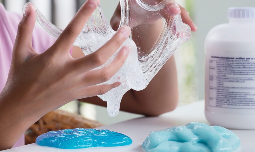 make slime with contact Lens solution
