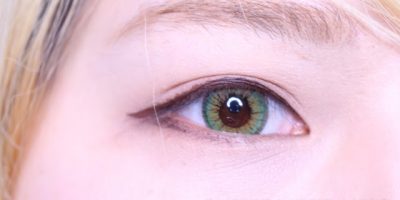 sweety sparkle 3 tones eye closeup