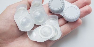 water content in coloured contact lenses